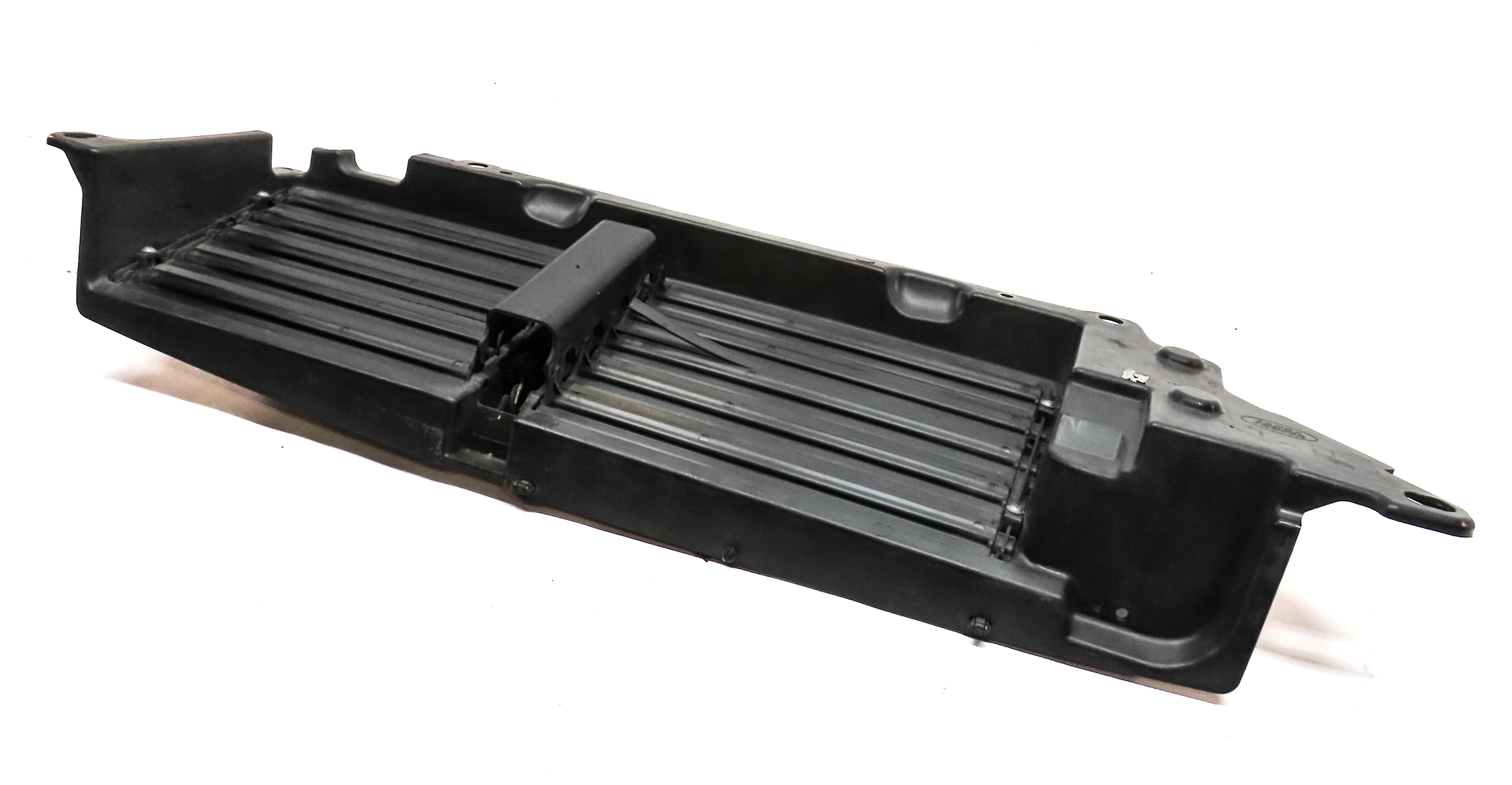2016 RANGE ROVER SPORT (L494) FRONT GRILLE ACTIVE SHUTTER AIR VENT ASSEMBLY — exact item pictured